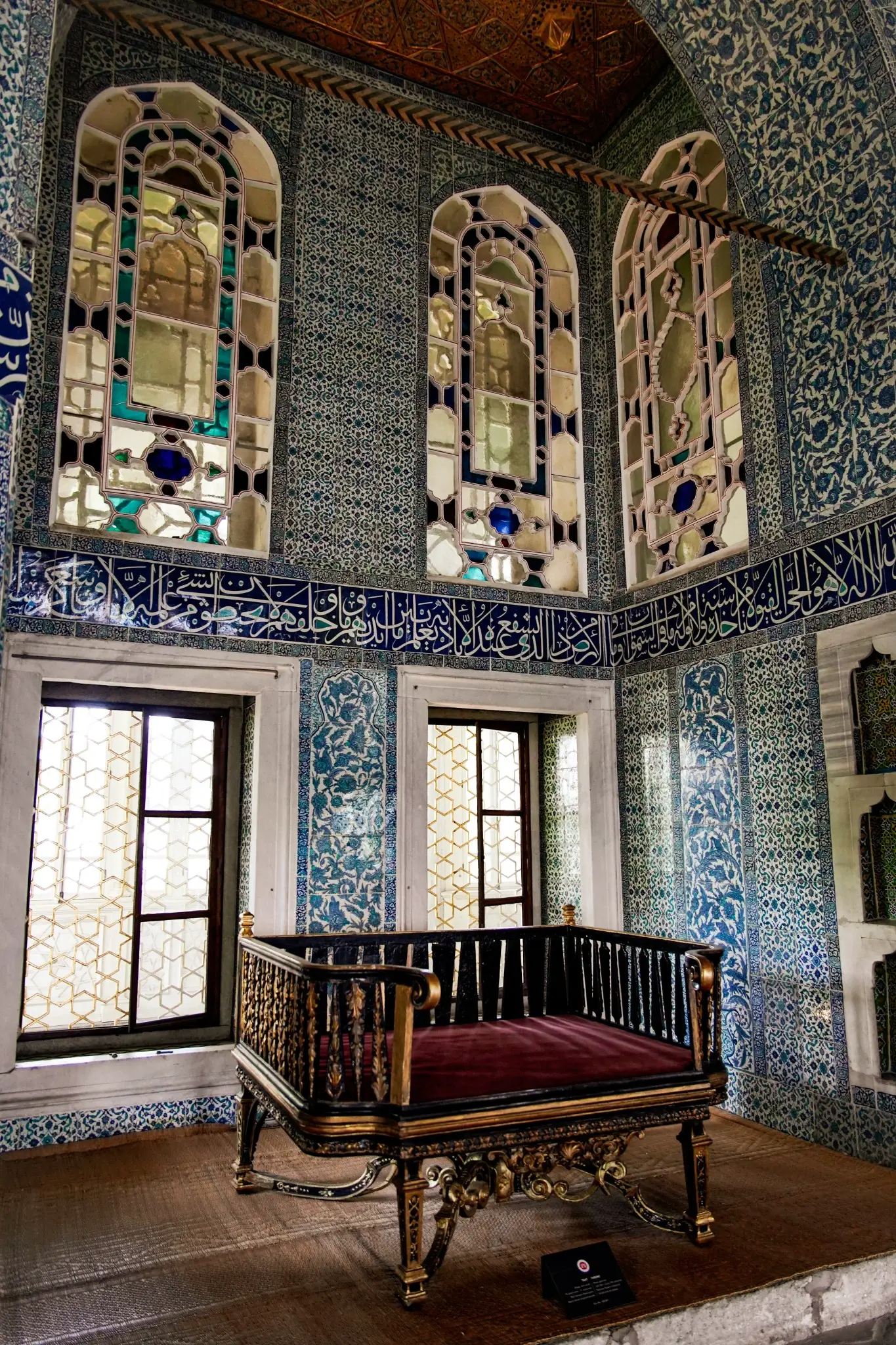 Tiled chamber inside the imperial Harem at Topkapı Palace with decorative Iznik ceramic walls